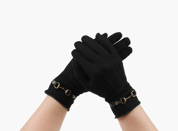 Nohr Studio - Manzini Ullvanter - Sort