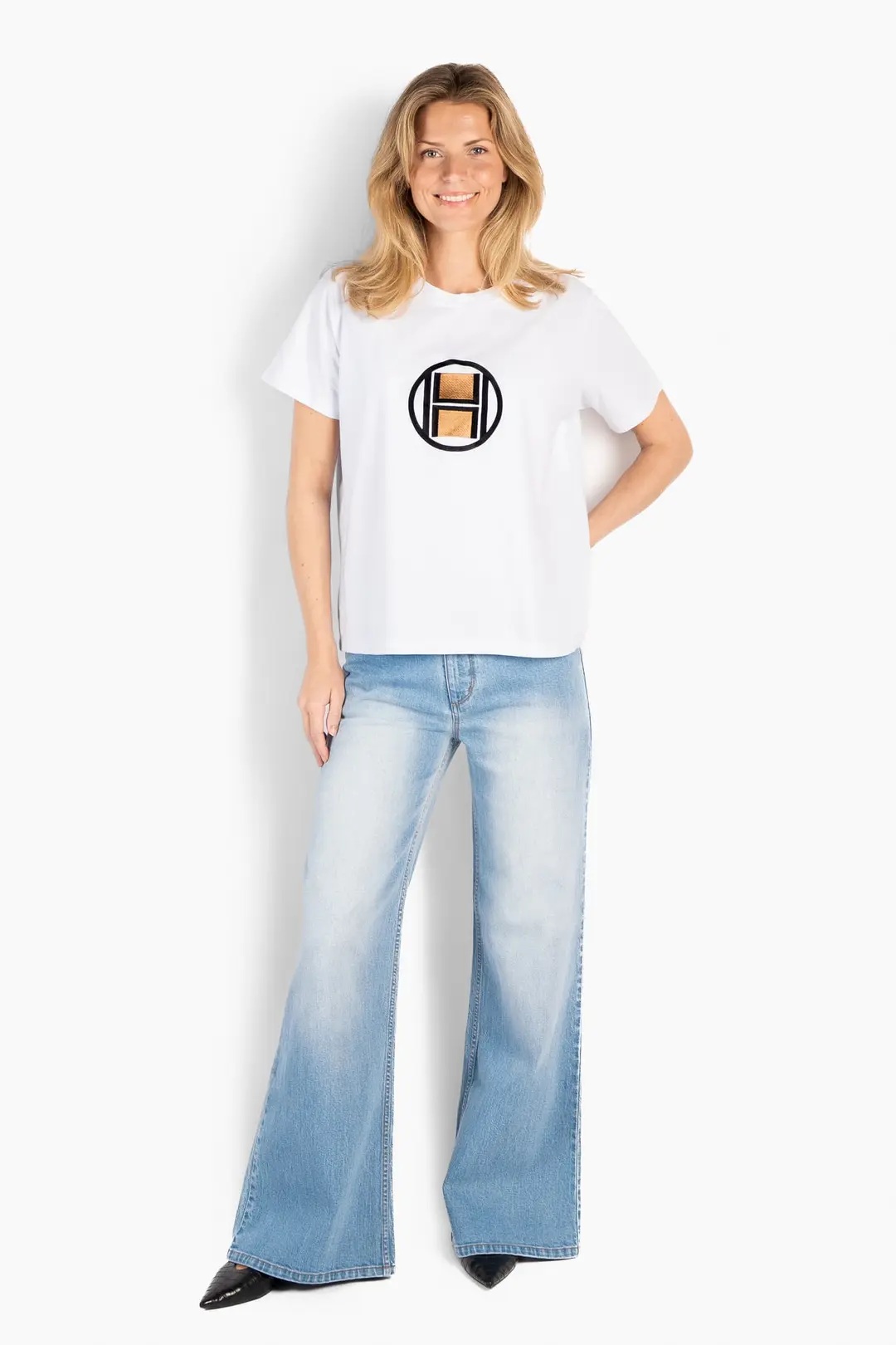 HÉST - Logo Tshirt - White Alyssum - Bilde 4