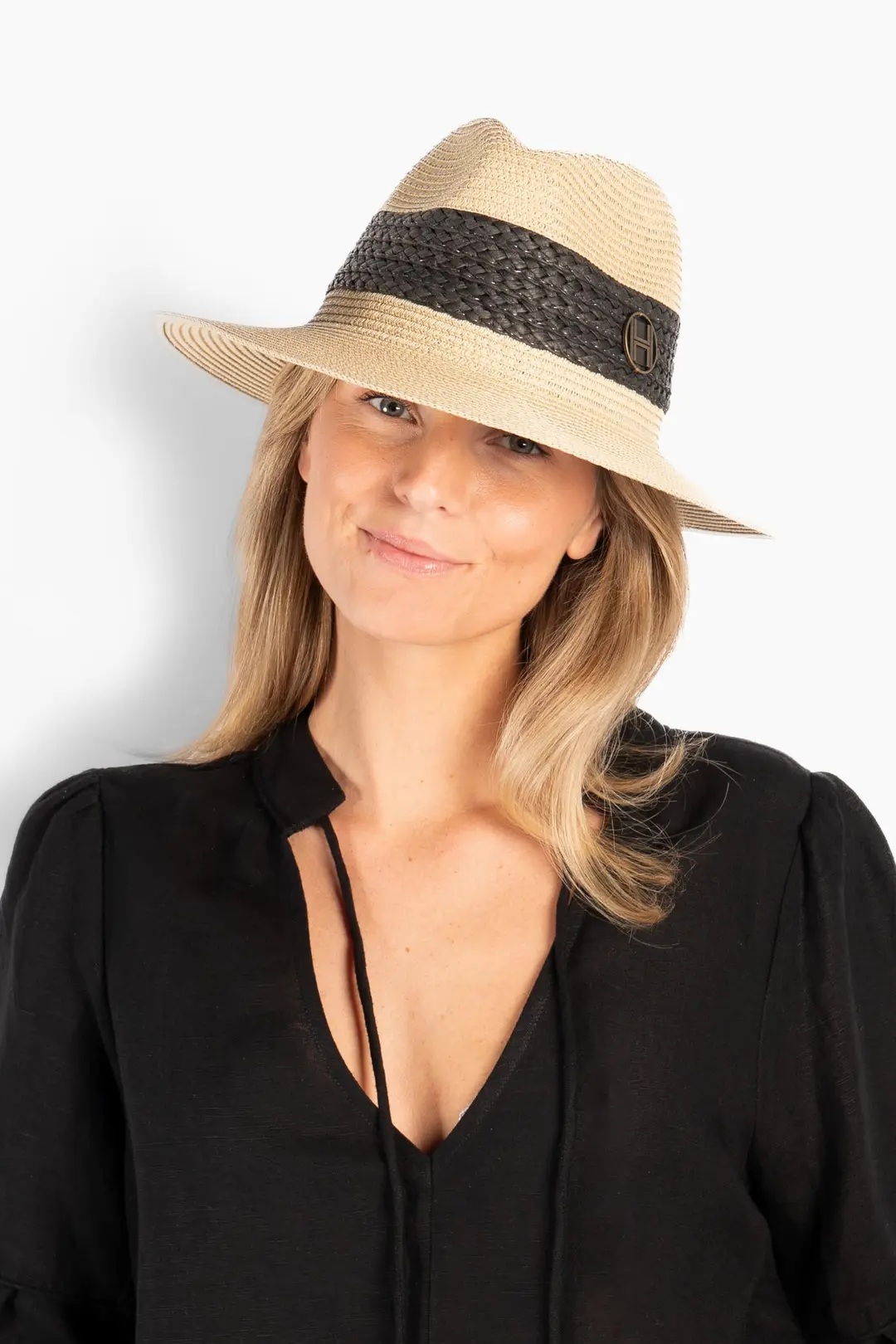 HÉST - Allesandra Stråhatt - Humus